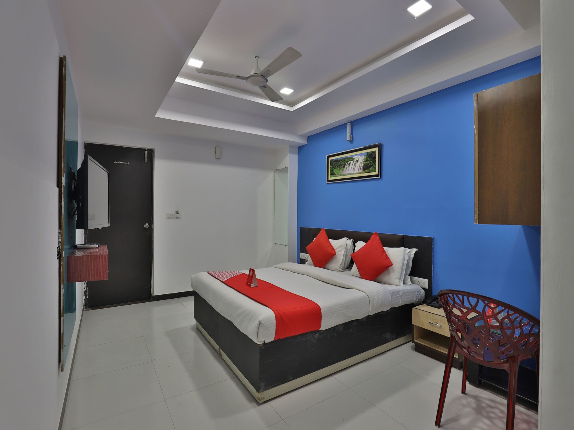Hotel Hillton Gandhinagar Bagian luar foto